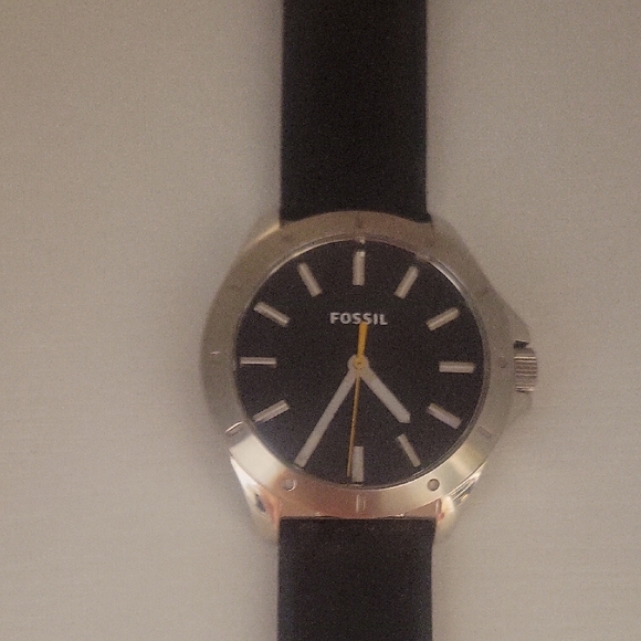 Fossil Other - Mens Fossil Black and Silver large face stainless Watch